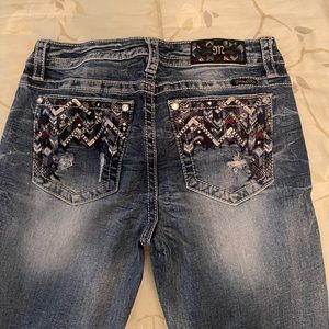 Miss me skinny jeans. Worn 3-5 times. Size 31. Inseam 30